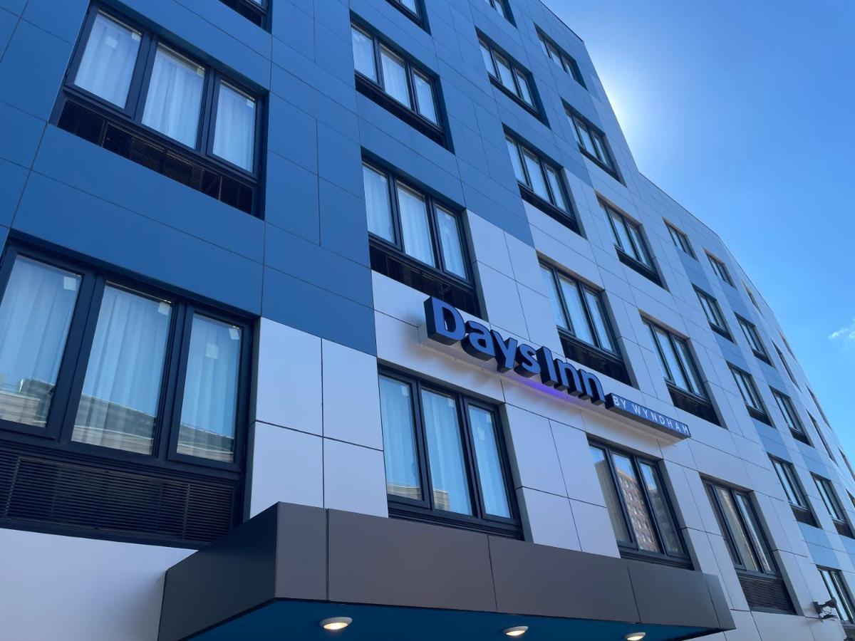 Days Inn By Wyndham Bronx Nyc New York Exterior photo